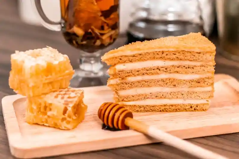 Торт Медовик