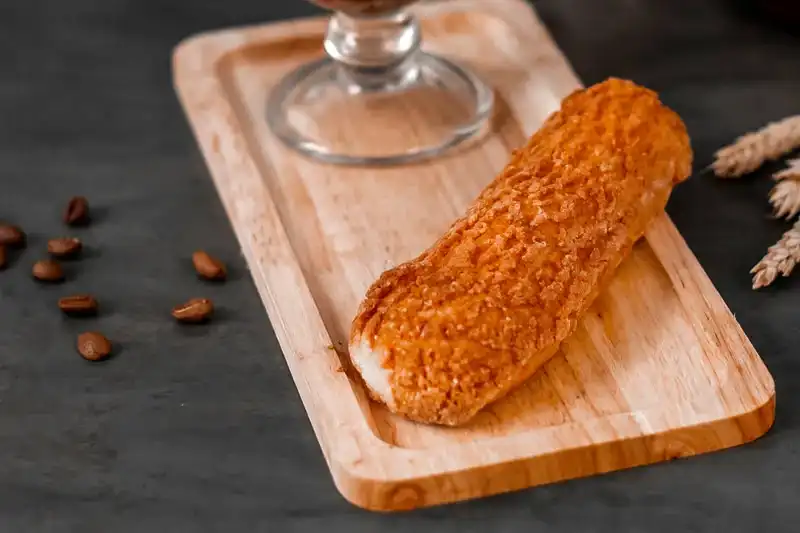 Эклеры фисташковые (10шт)