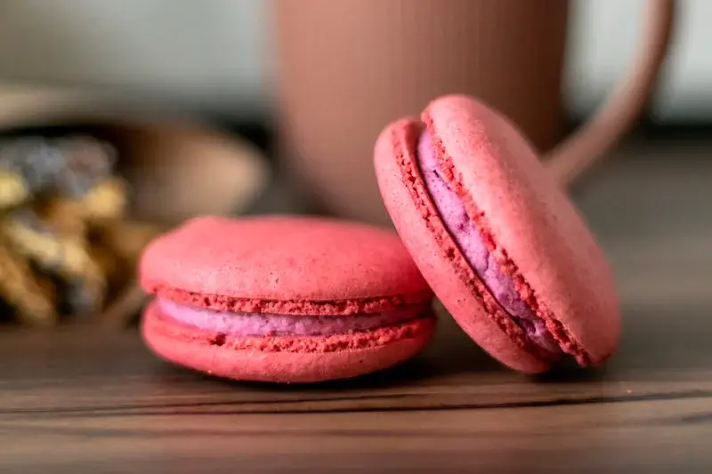 Макаруны Чёрная смородина (10шт)