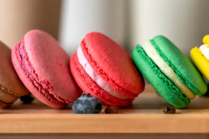 Макаруны Малиновые (10шт)