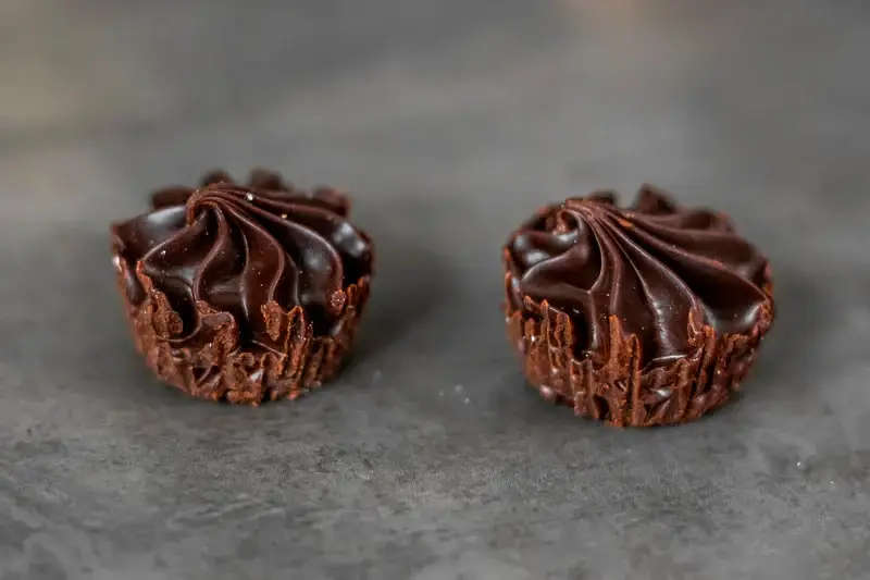 Мини пирожные Тёмный трюфель (15шт)