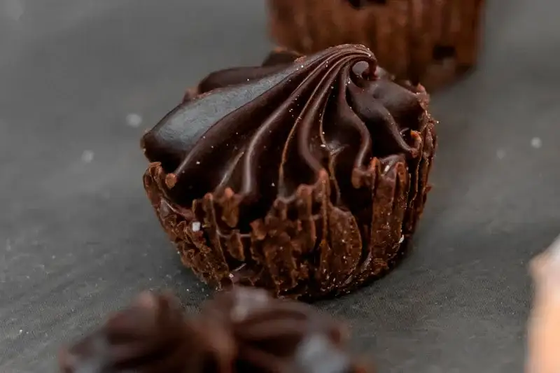 Мини пирожные Тёмный трюфель (15шт)