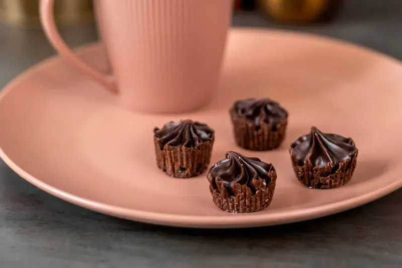 Мини пирожные Тёмный трюфель (15шт)