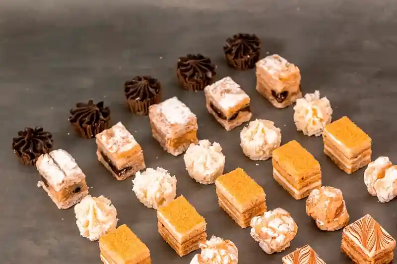 Мини пирожные Тёмный трюфель (15шт)