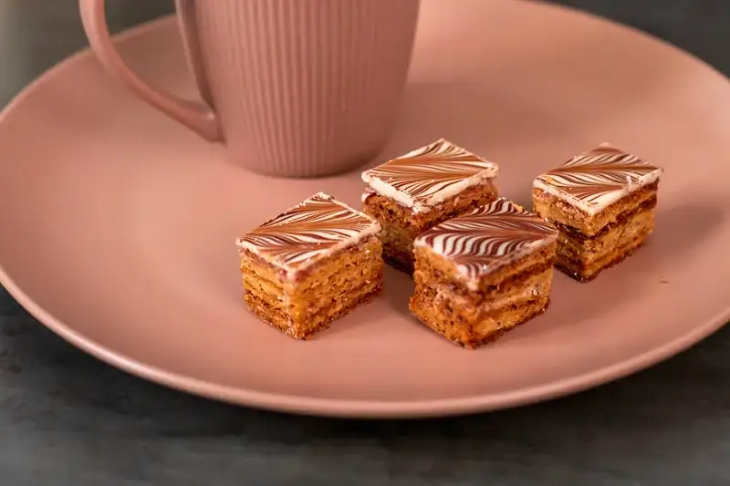 Мини пирожные Эстерхази (15шт)