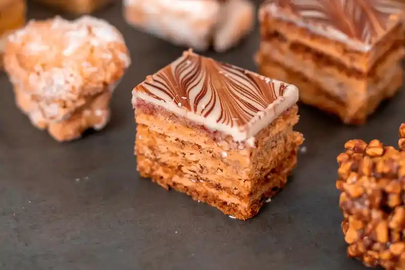 Мини пирожные Эстерхази (15шт)