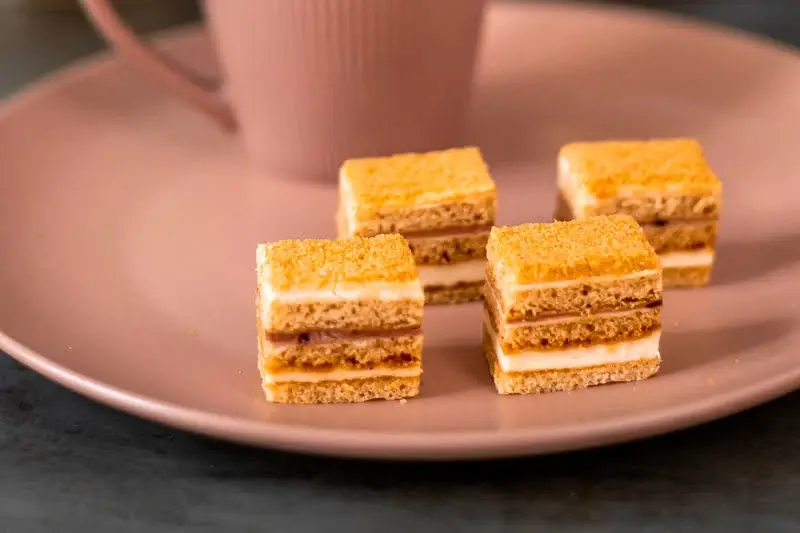 Мини пирожные Мильфей (15шт)