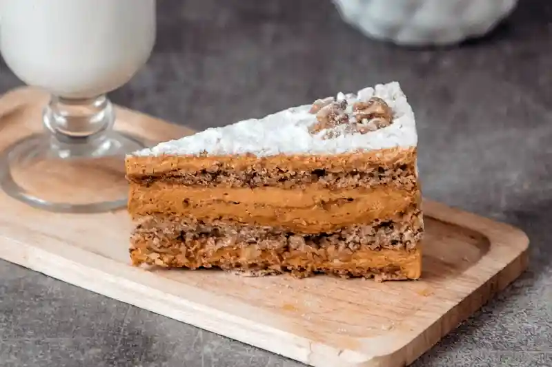 Пирожные Киевские (6 шт)
